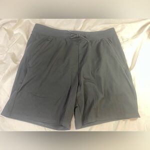 Gilly Hicks Medium black activewear shorts, zippered pockets!